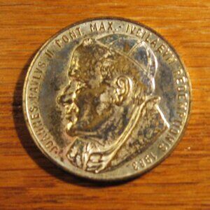 Pope Joannes Pavis II 1983 coin